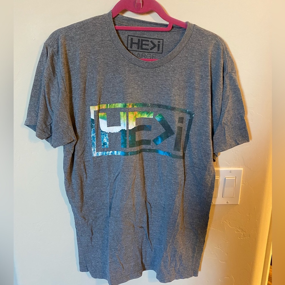 He > I t shirt